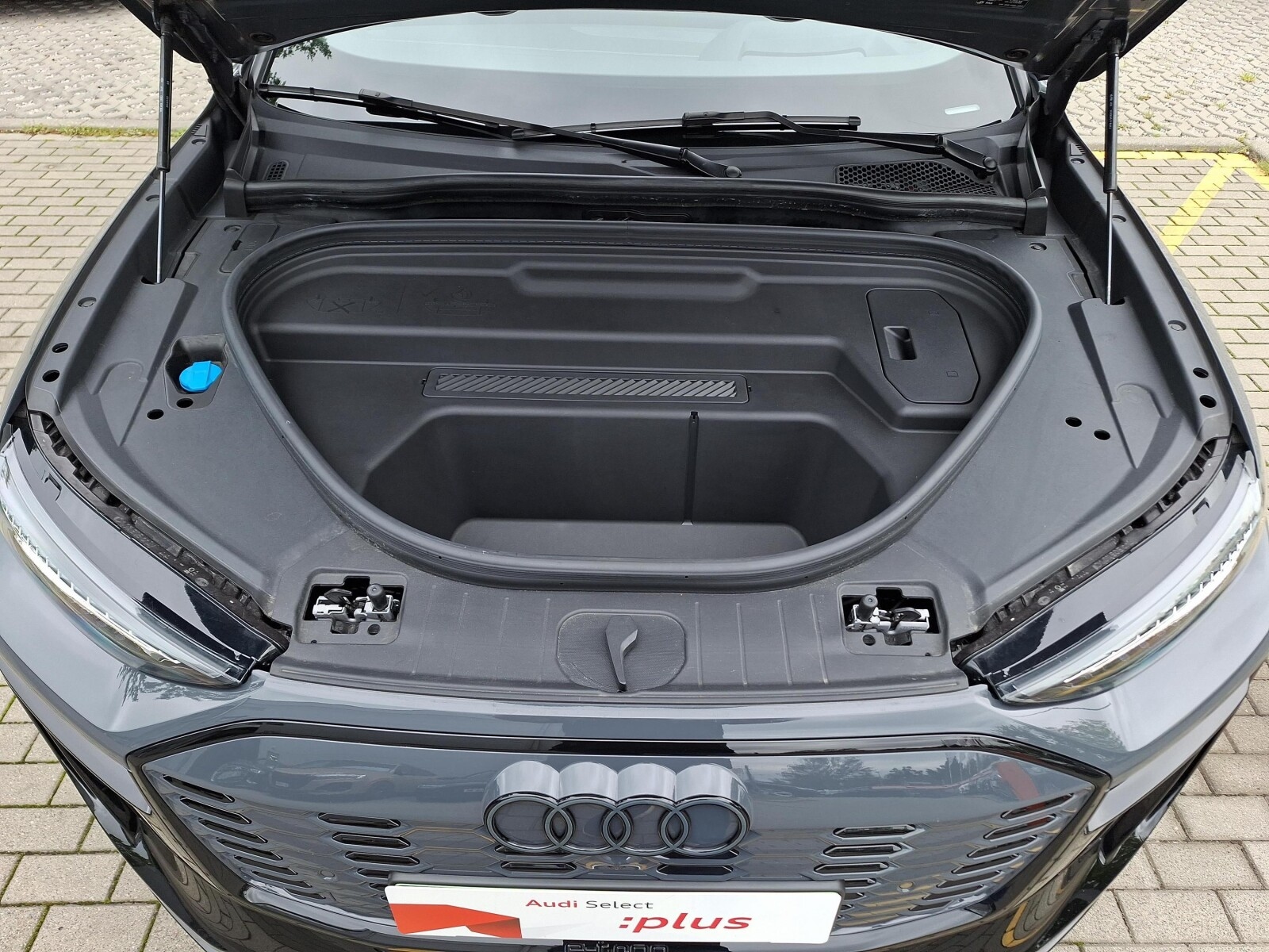 Audi Q6 e-tron