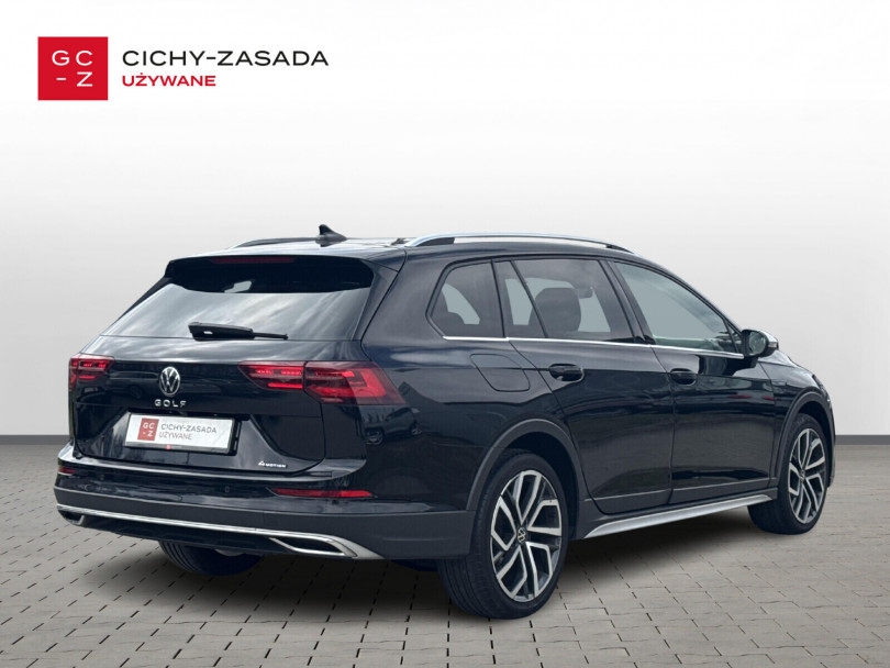 Volkswagen Golf 2021