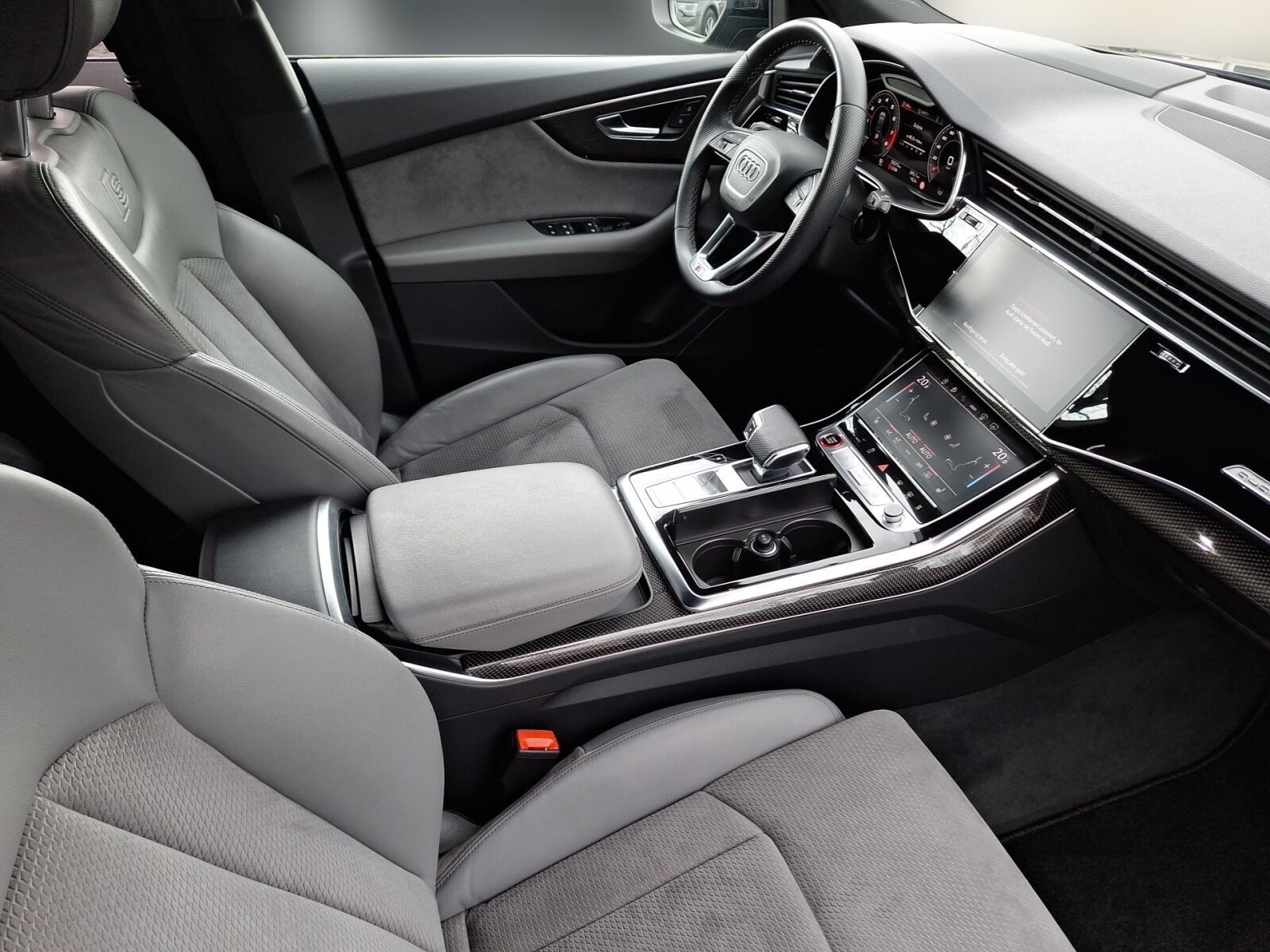 Audi SQ8