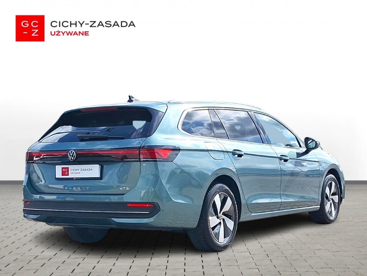 Volkswagen Passat 2024