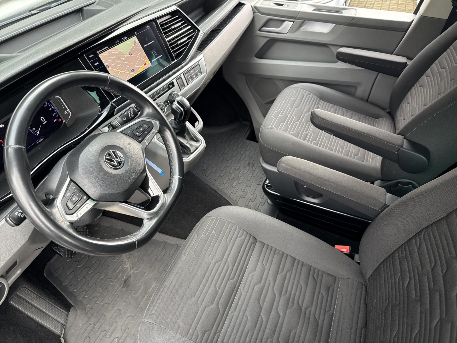 Volkswagen Caravelle