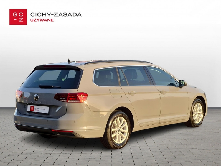 Volkswagen Passat 2022