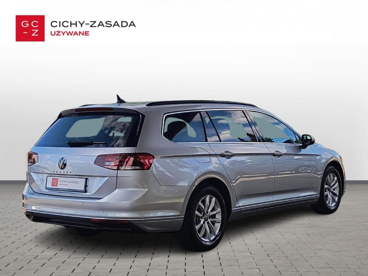 Volkswagen Passat 2022