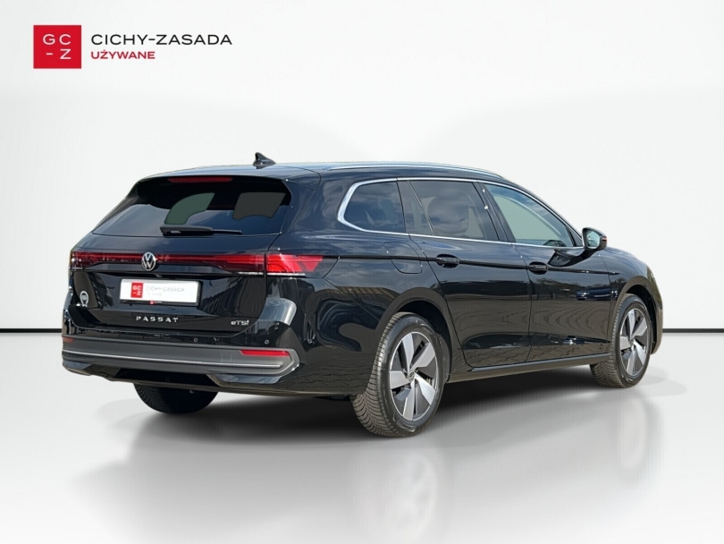 Volkswagen Passat 2024