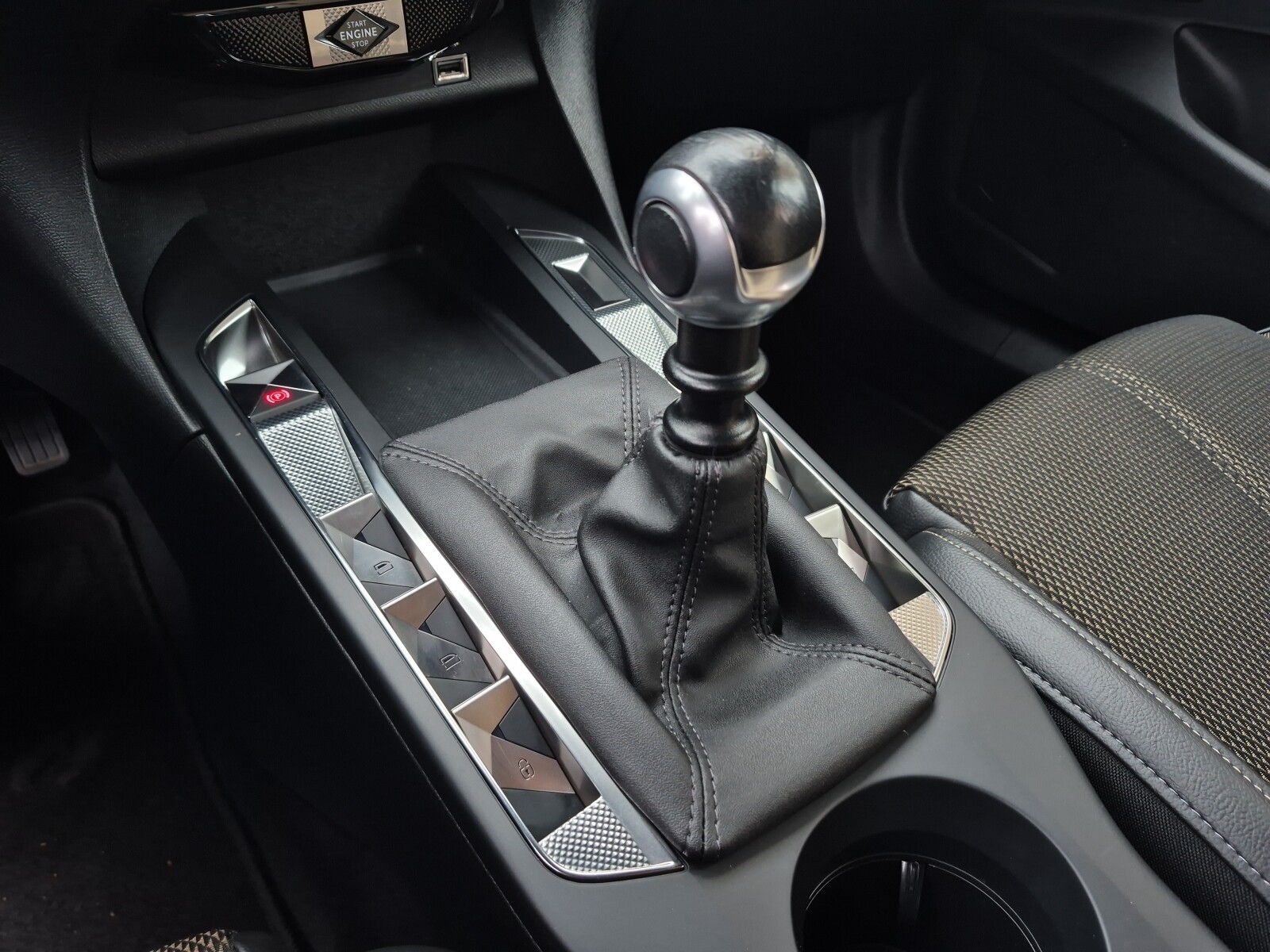 DS Automobiles DS 3 Crossback