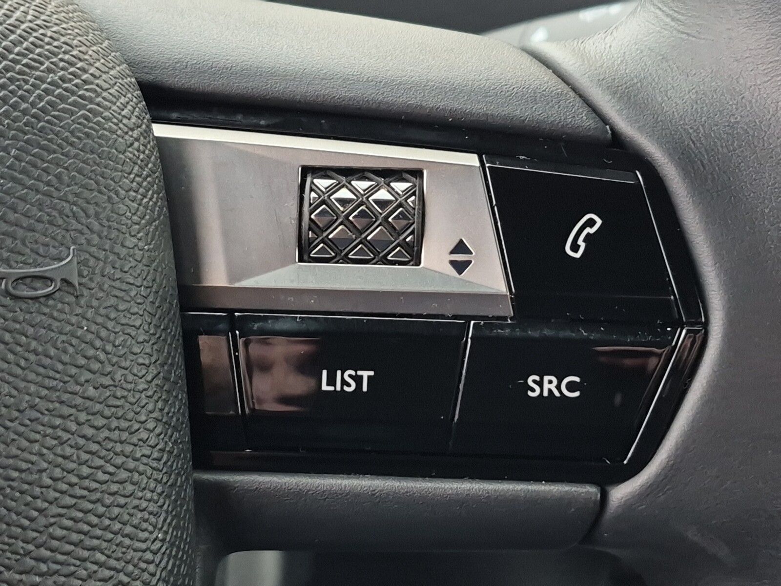 DS Automobiles DS 3 Crossback