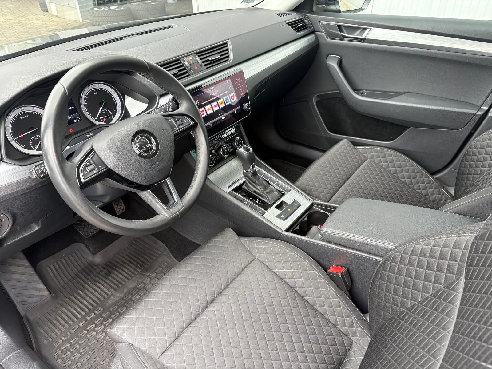 Škoda Superb