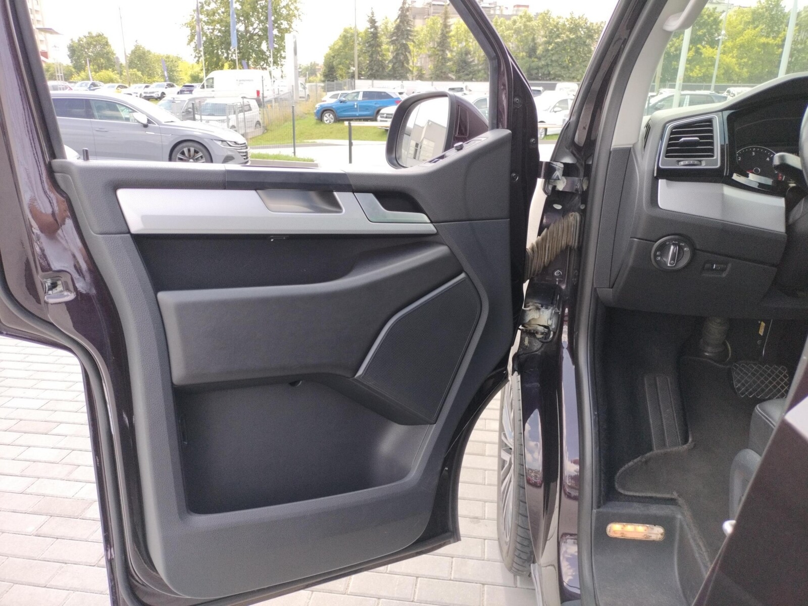 Volkswagen Caravelle