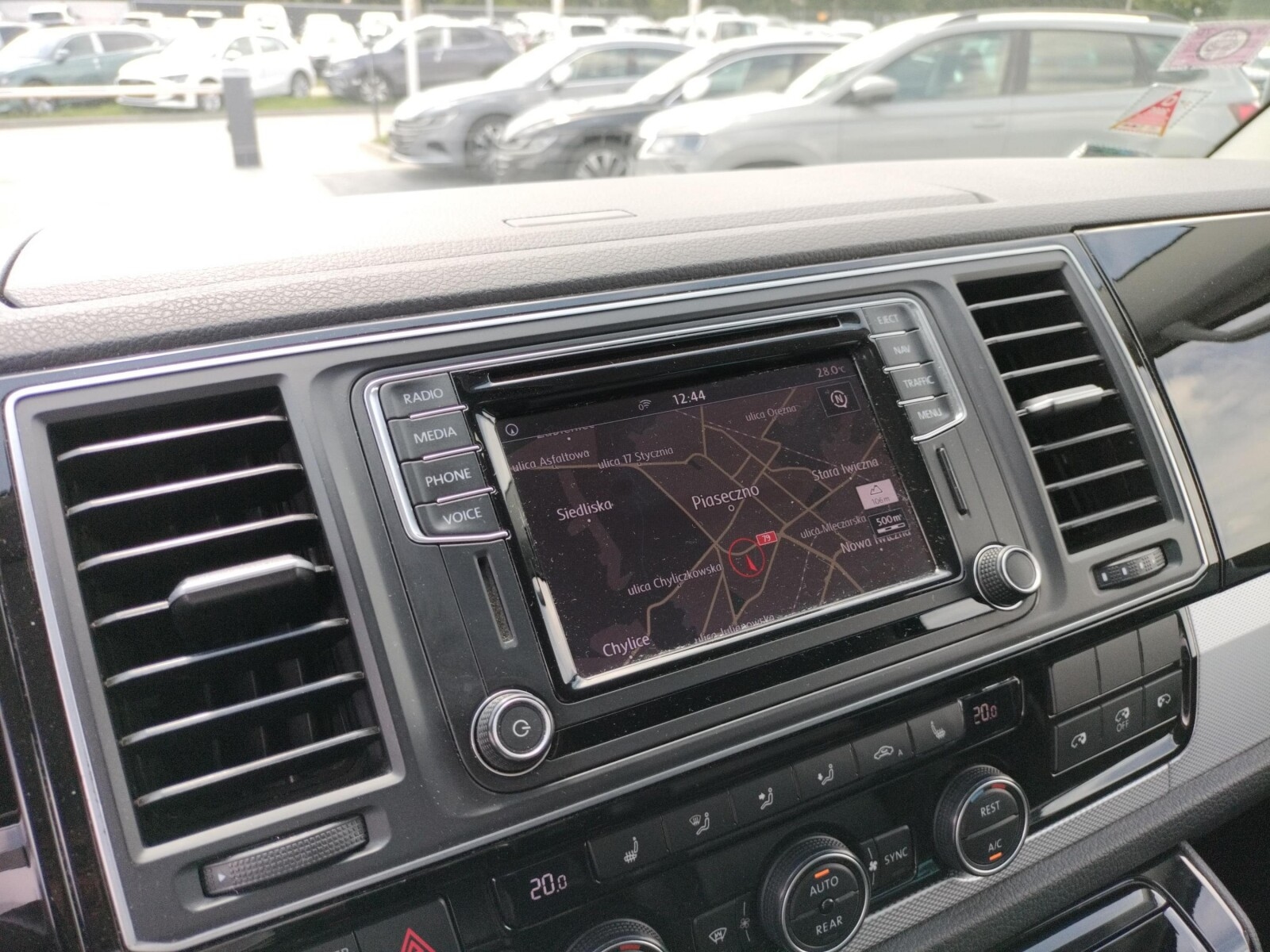 Volkswagen Caravelle
