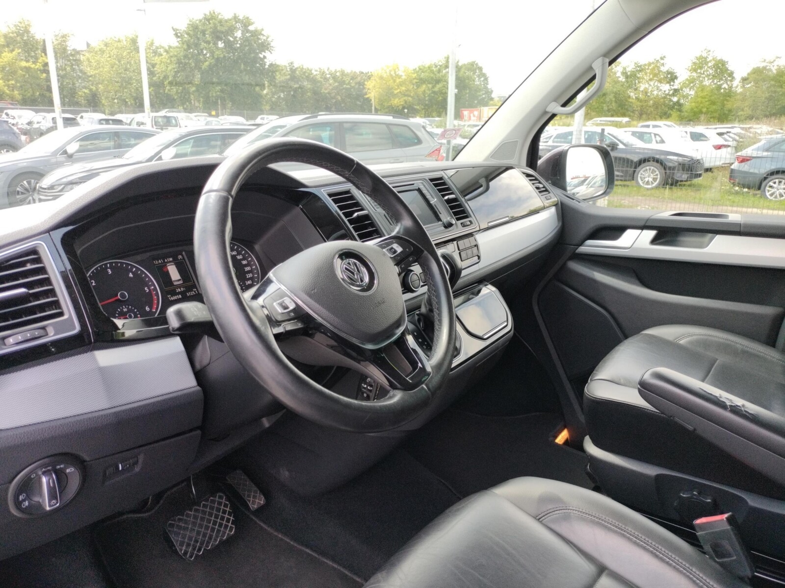 Volkswagen Caravelle