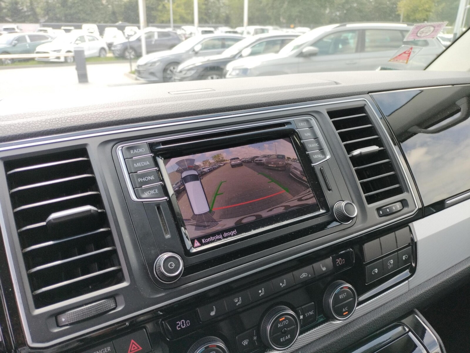 Volkswagen Caravelle