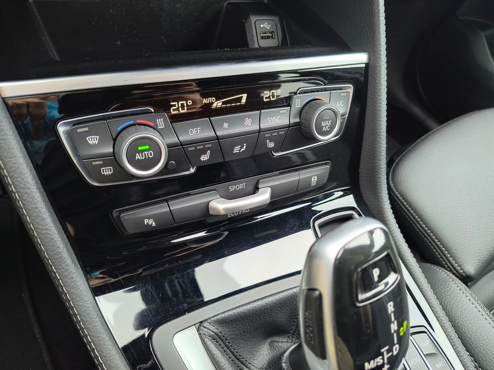 BMW 218