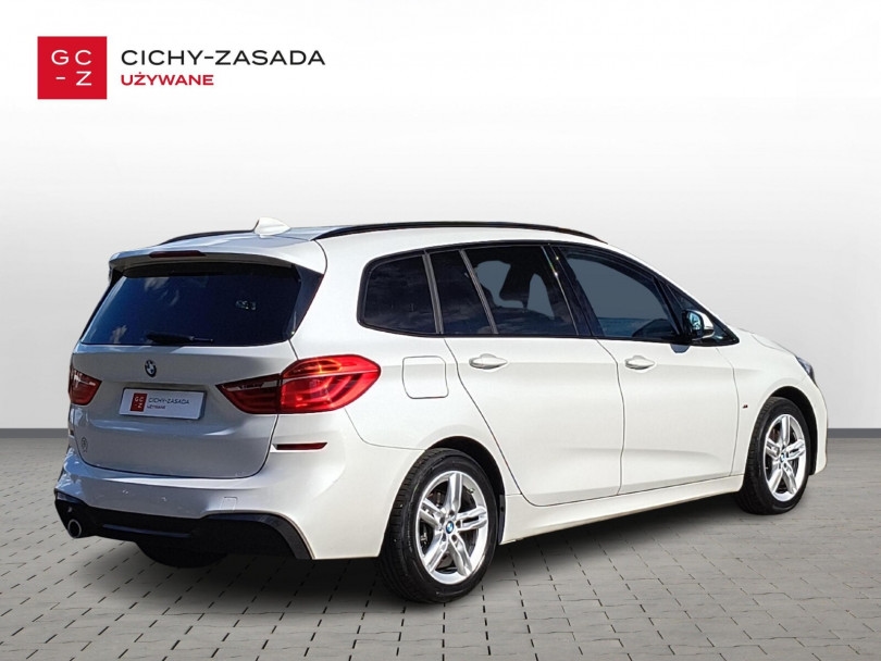 BMW 218 2022