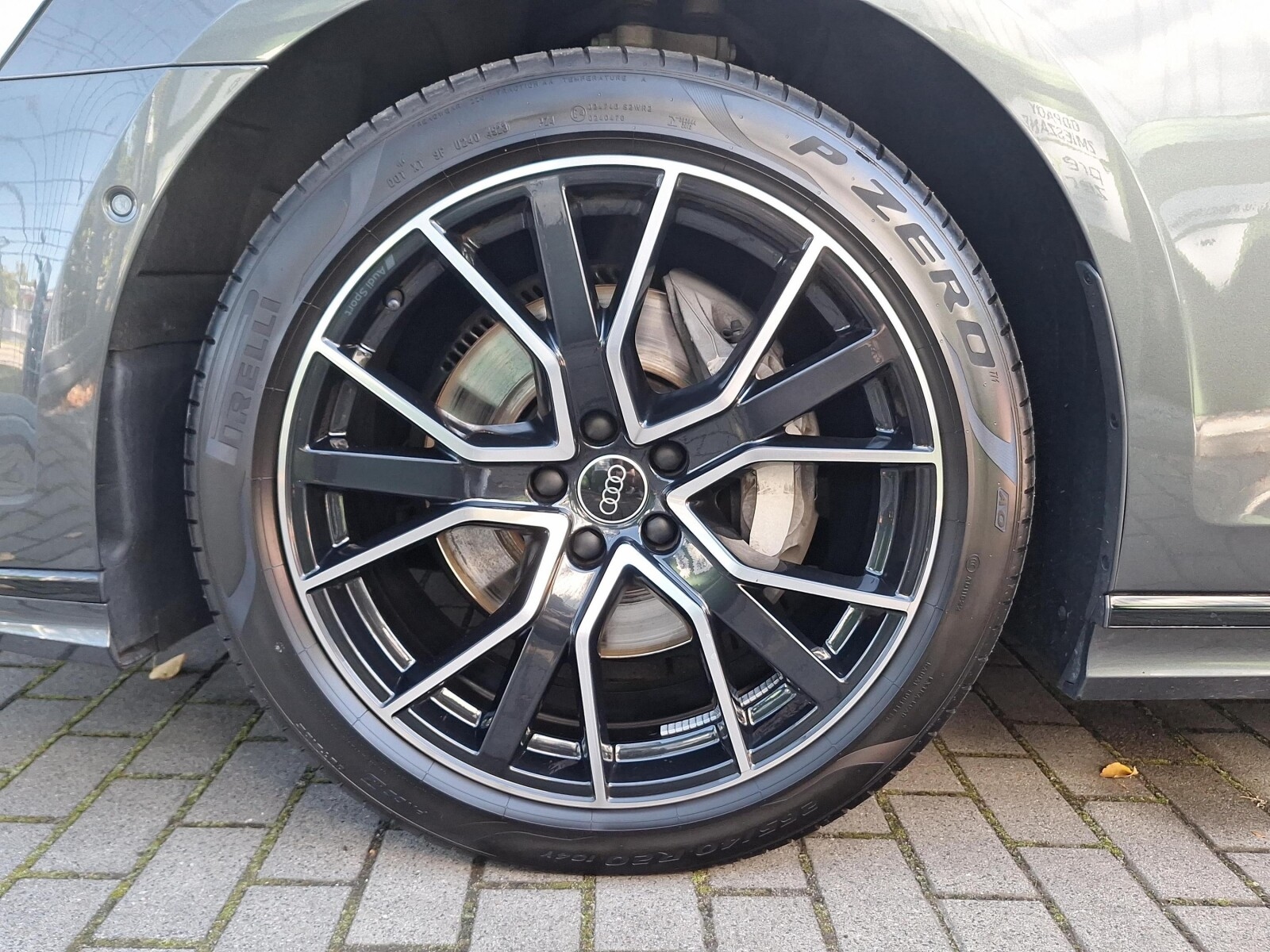 Audi A8