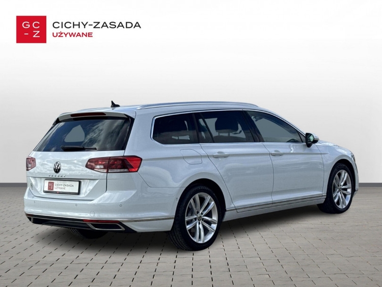 Volkswagen Passat 2022