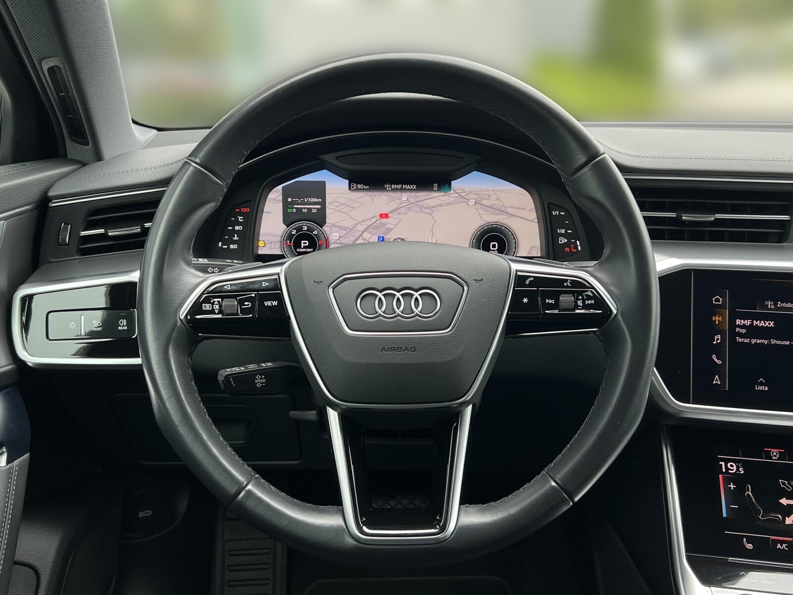 Audi A6 Avant