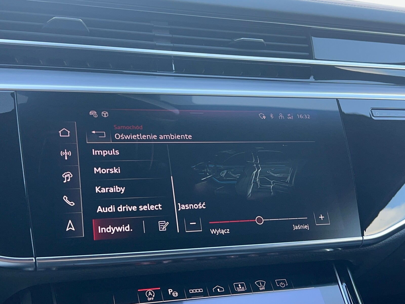 Audi A8 L