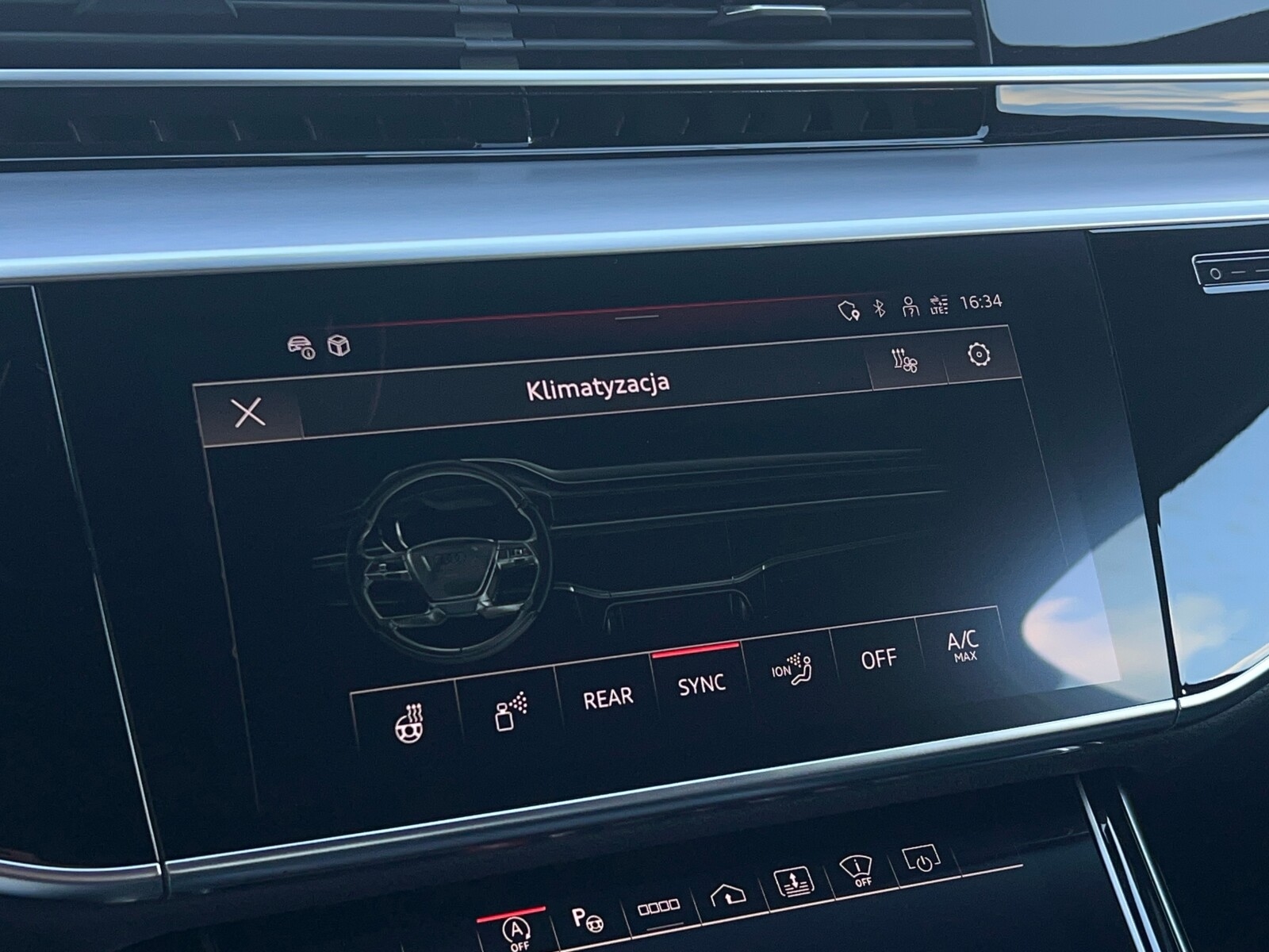 Audi A8 L