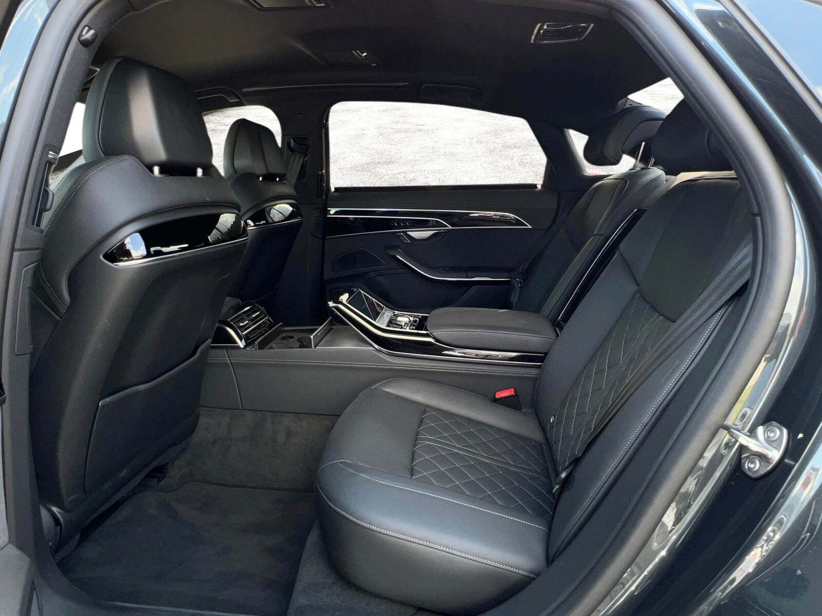 Audi A8 L