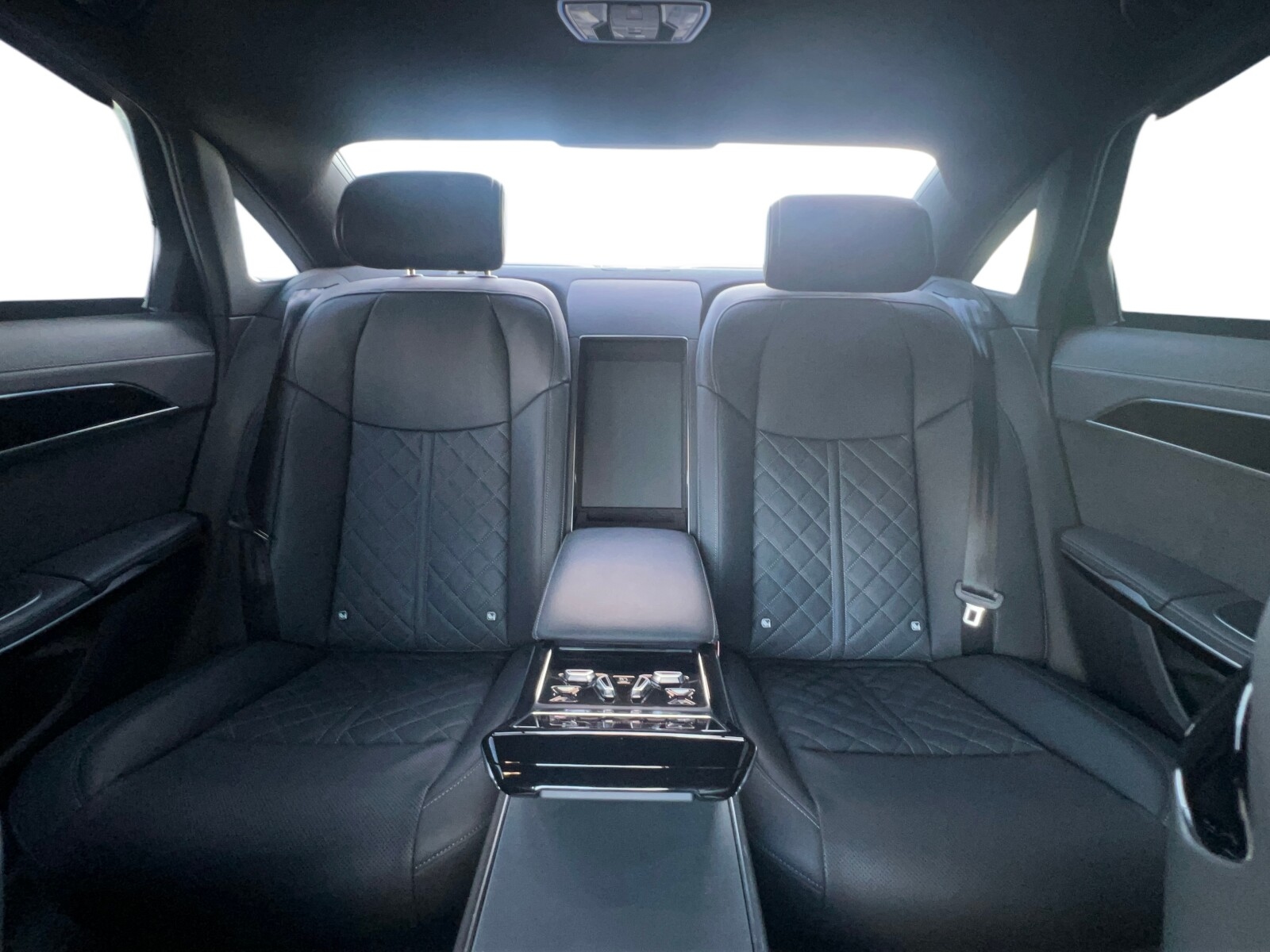Audi A8 L