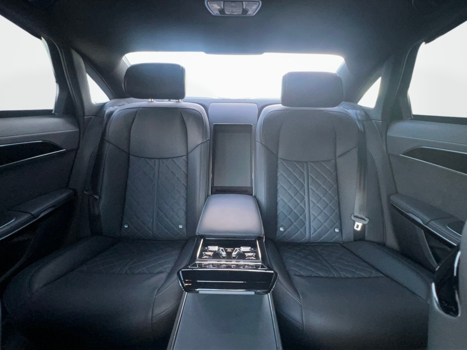 Audi A8 L
