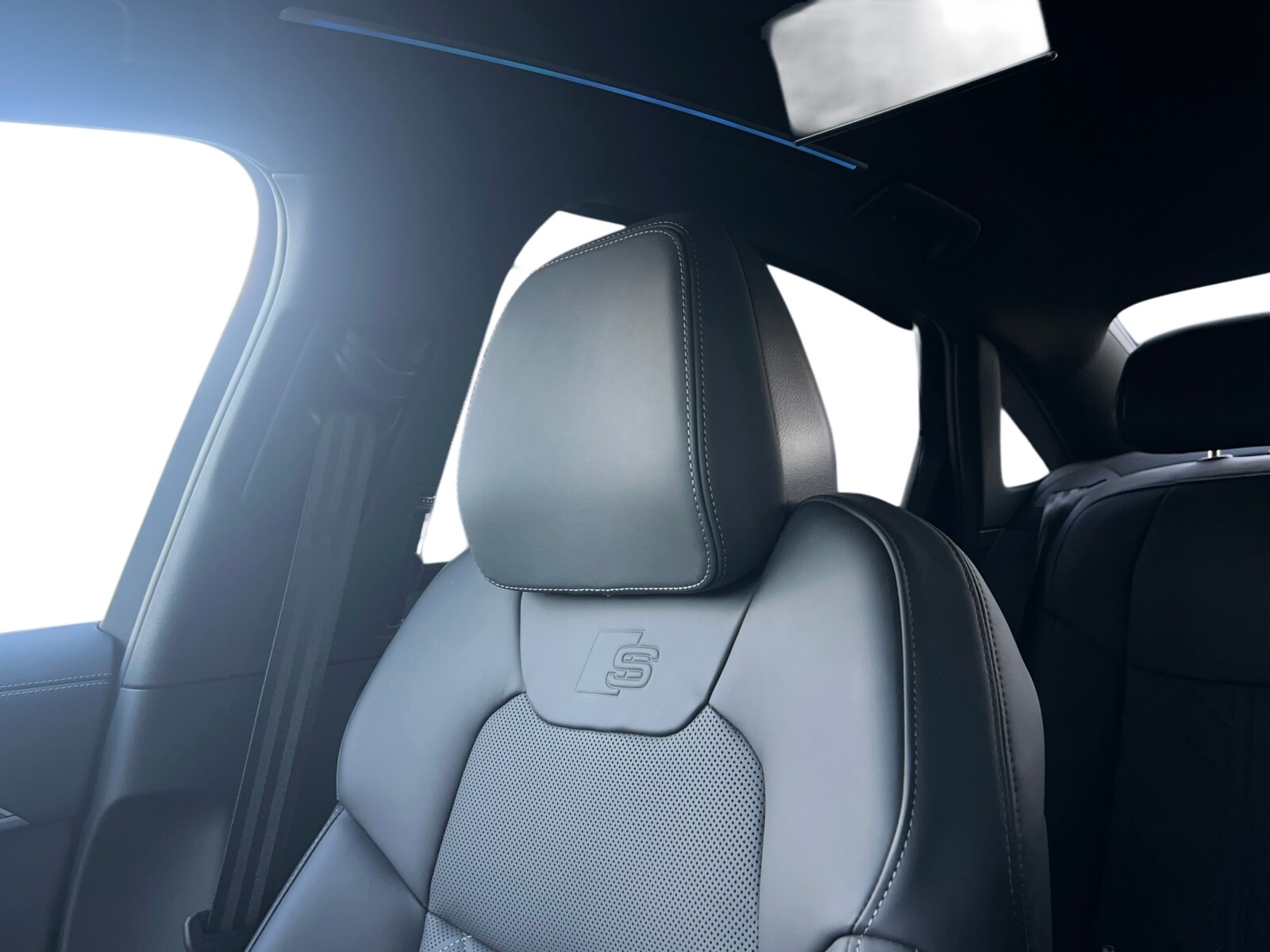 Audi A8 L