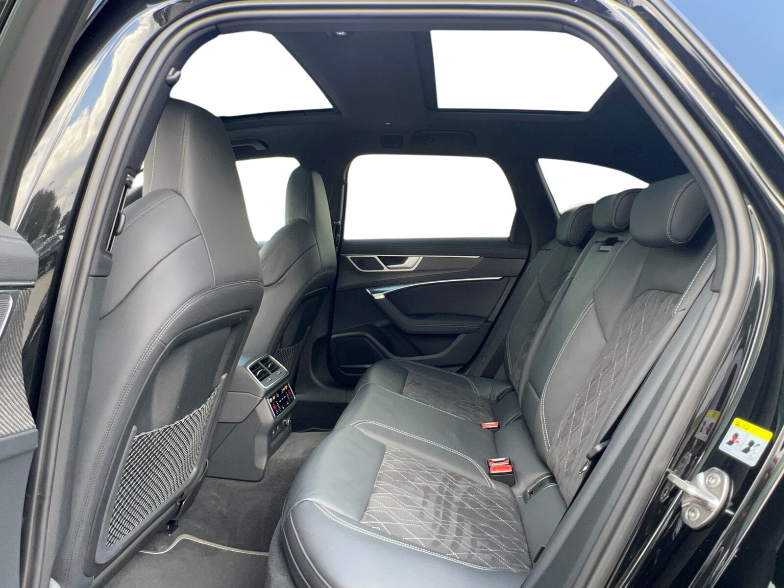 Audi S6 Avant