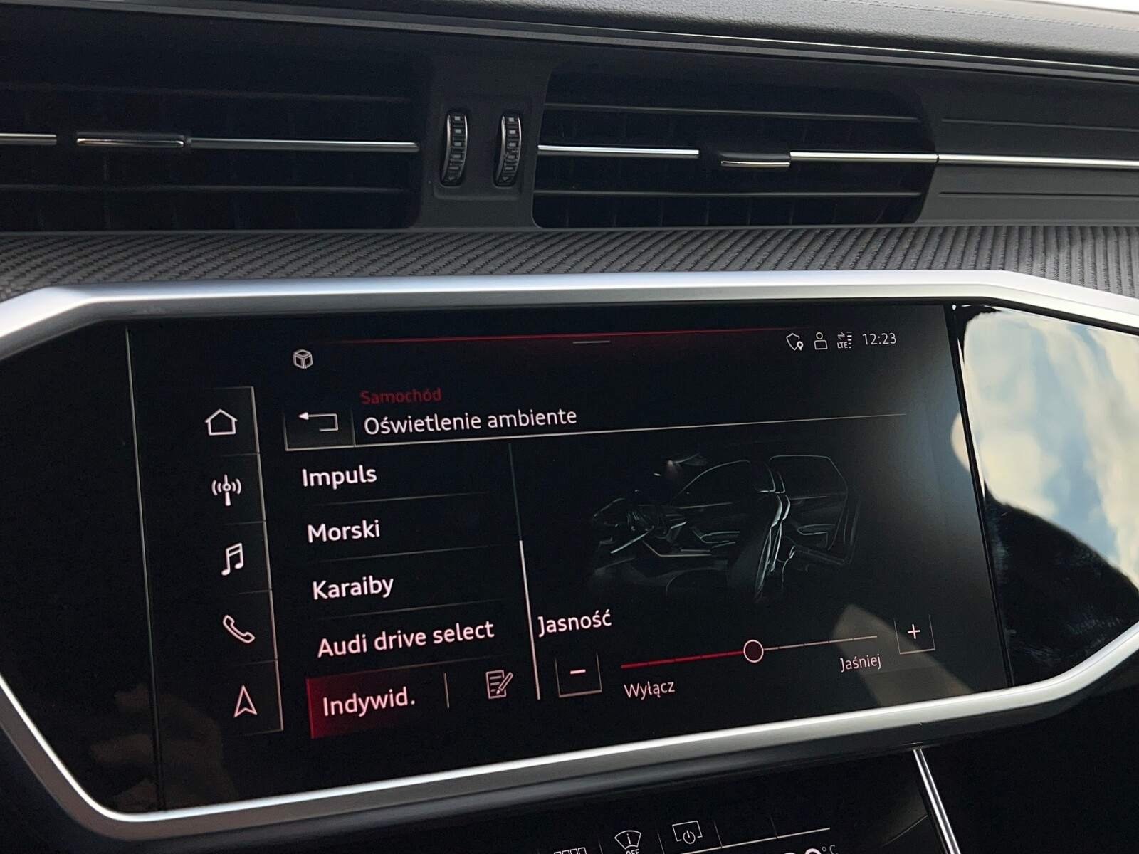 Audi S6 Avant