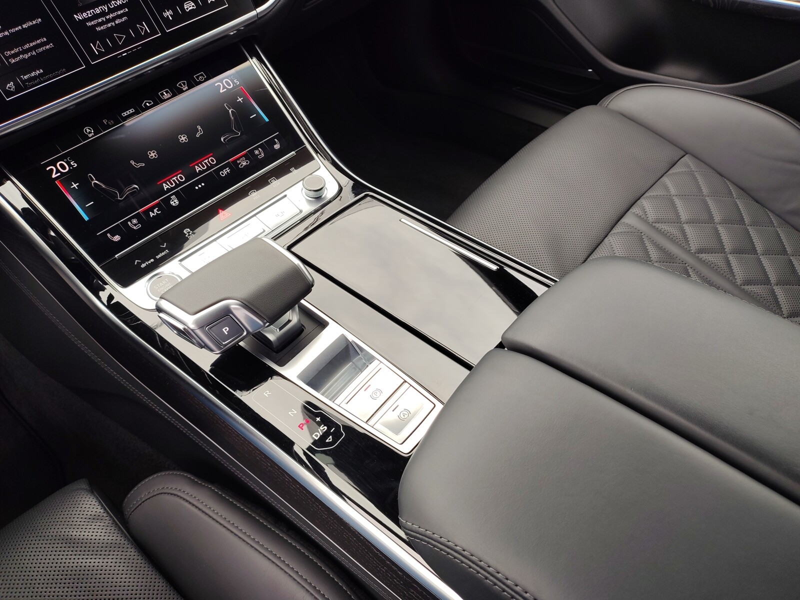 Audi A8 L