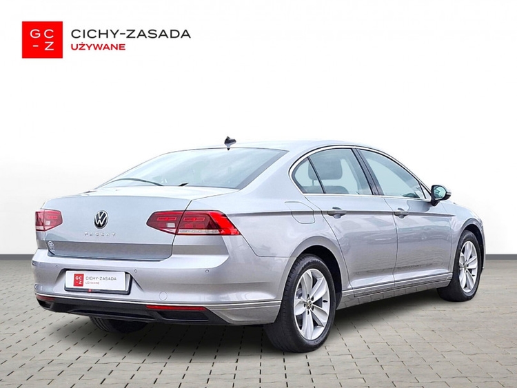 Volkswagen Passat 2022