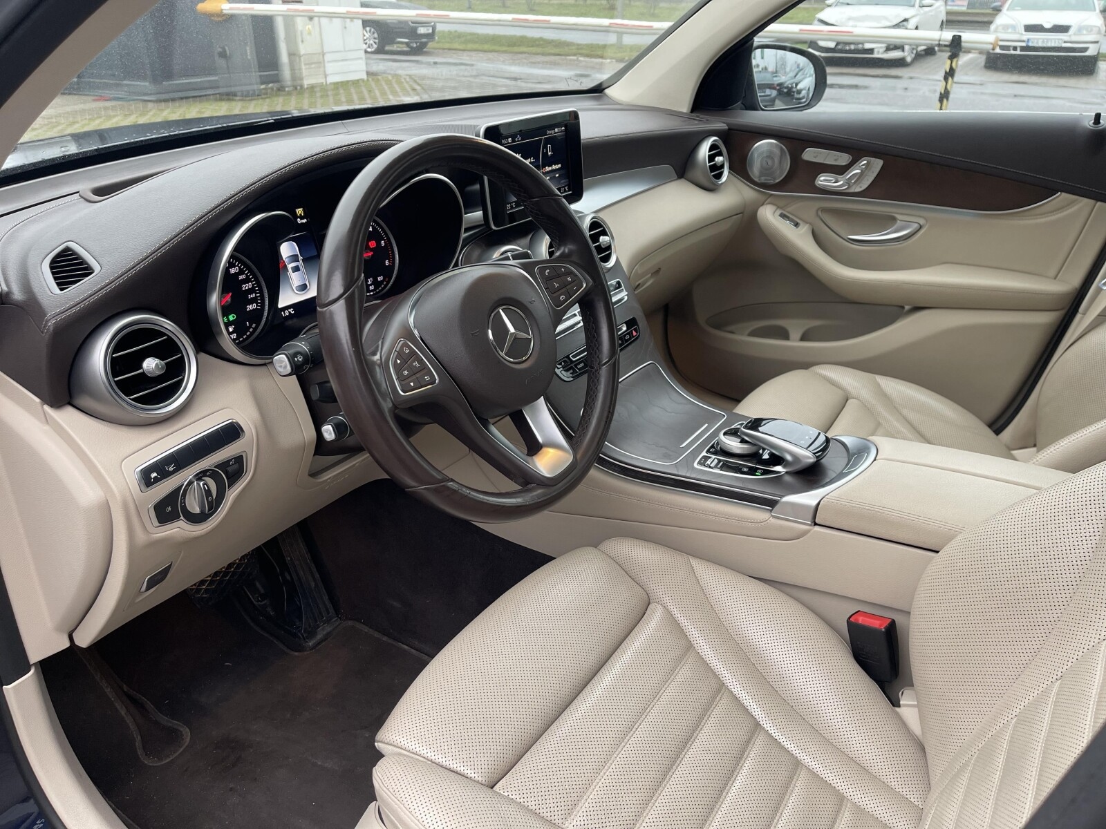 Mercedes-Benz GLC 220