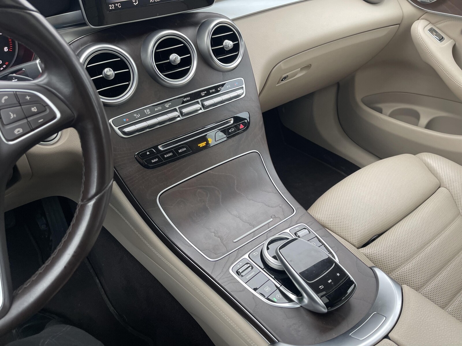 Mercedes-Benz GLC 220