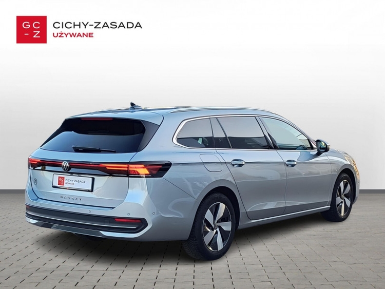 Volkswagen Passat 2025