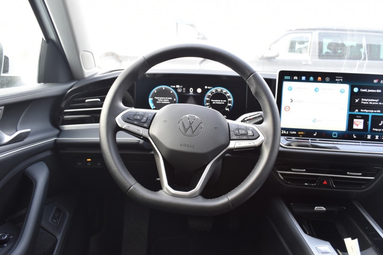 Volkswagen Passat 2025