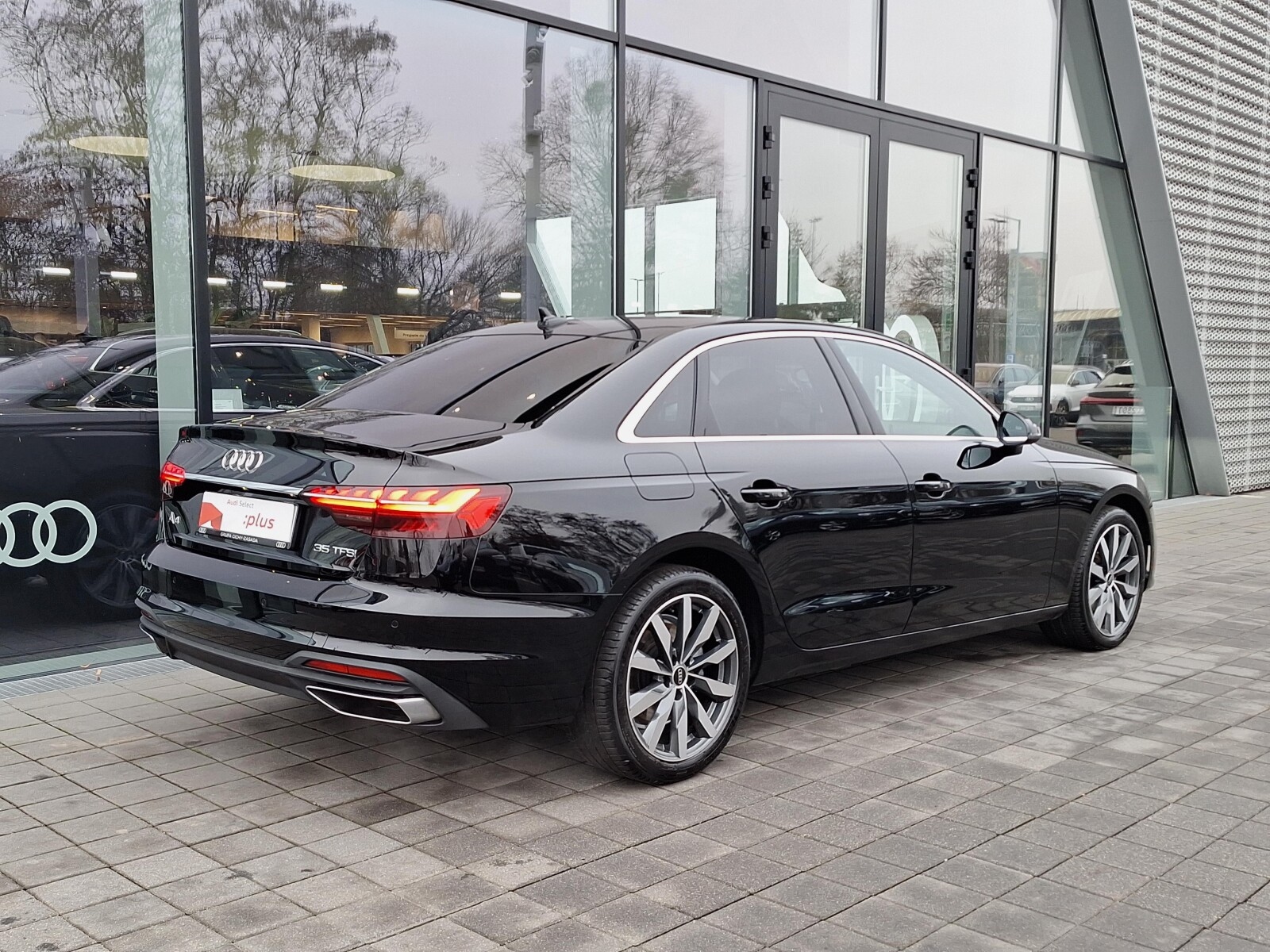 Audi A4 Limousine