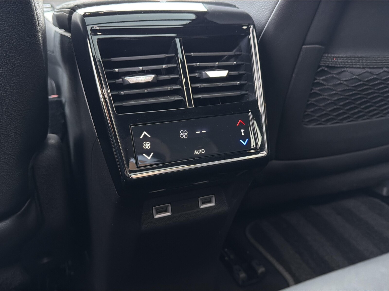 DS Automobiles DS 7 Crossback