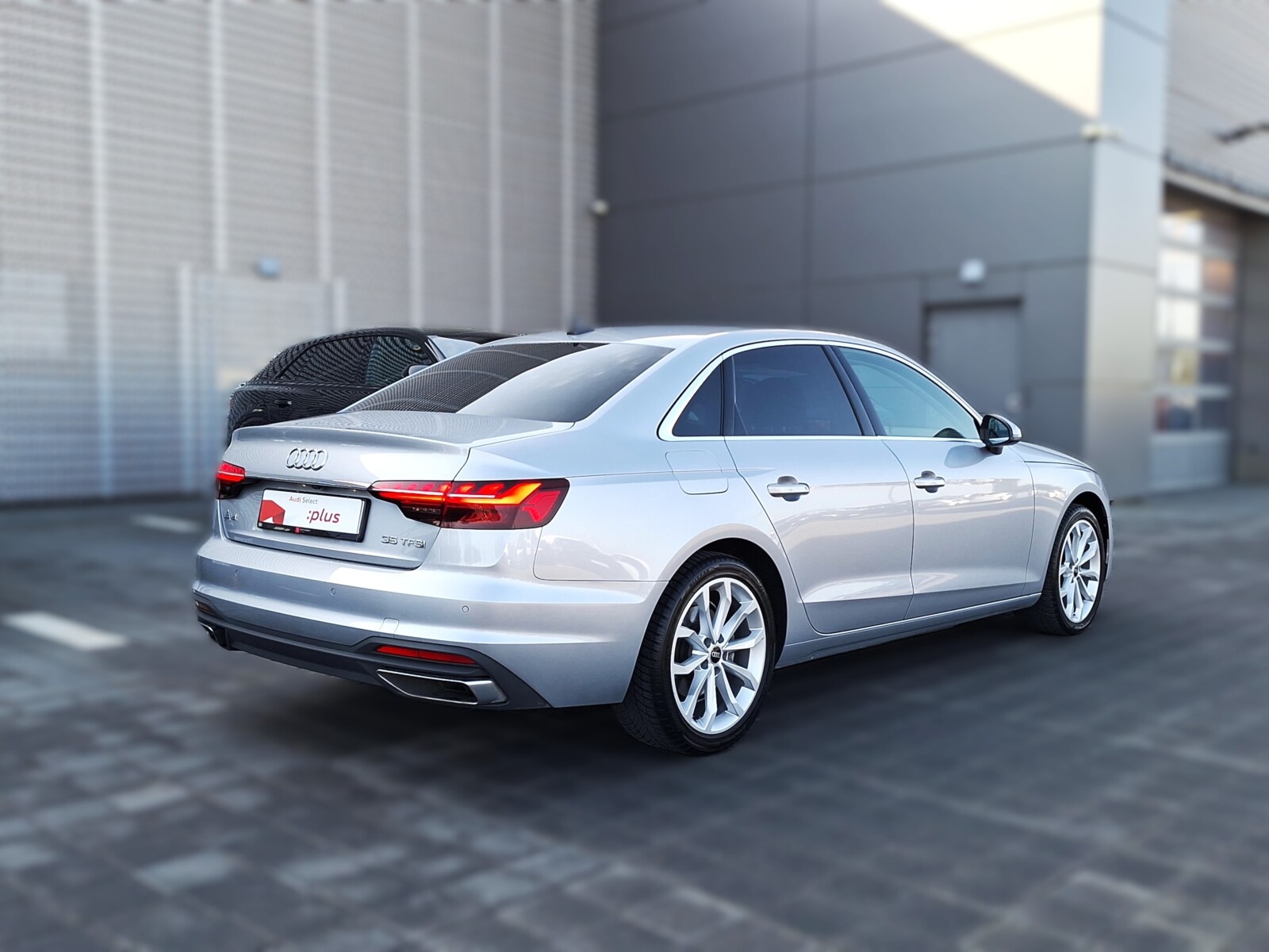 Audi A4 Limousine