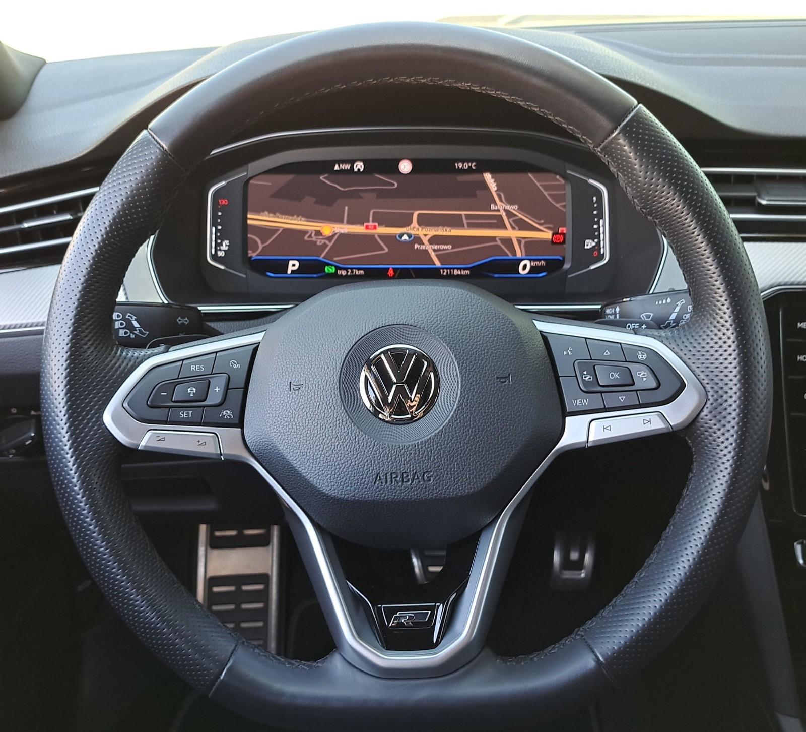 2.0TDI 190KM R-Line Matrix Head-up ACC Kamera360 Virtual Keyless FV23% 19