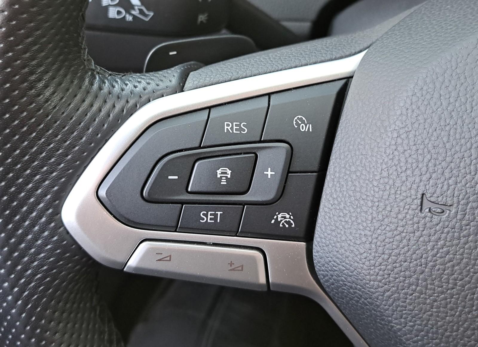 2.0TDI 190KM R-Line Matrix Head-up ACC Kamera360 Virtual Keyless FV23% 20