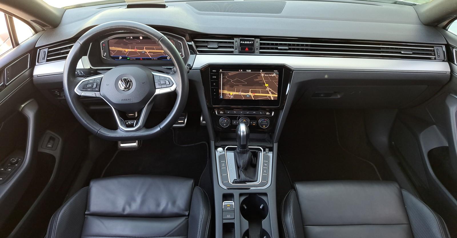2.0TDI 190KM R-Line Matrix Head-up ACC Kamera360 Virtual Keyless FV23% 9