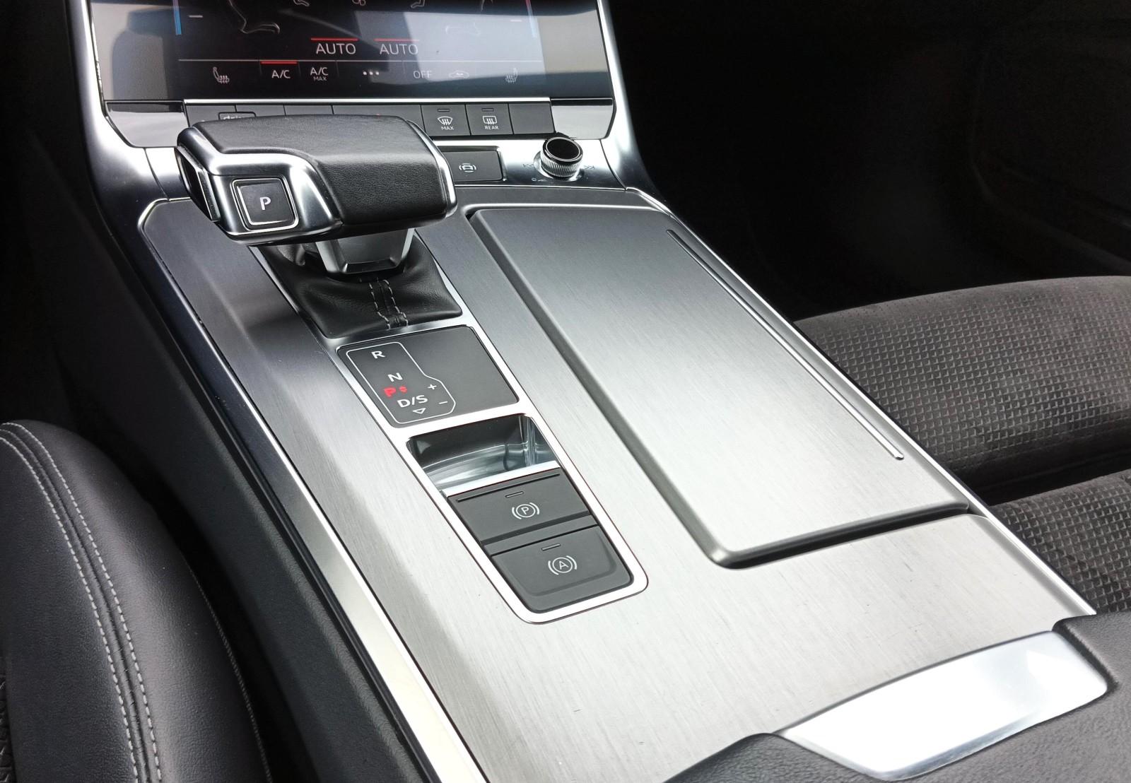 50TDI Quattro Tiptronic / Sline PakietCzerń Kamery360 / SzaryDaytona 17