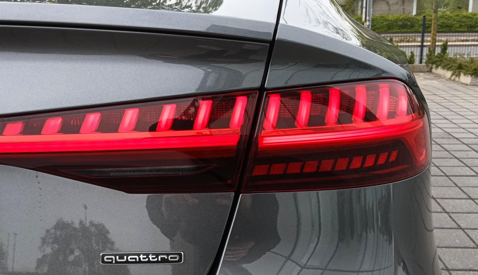 50TDI Quattro Tiptronic / Sline PakietCzerń Kamery360 / SzaryDaytona 27