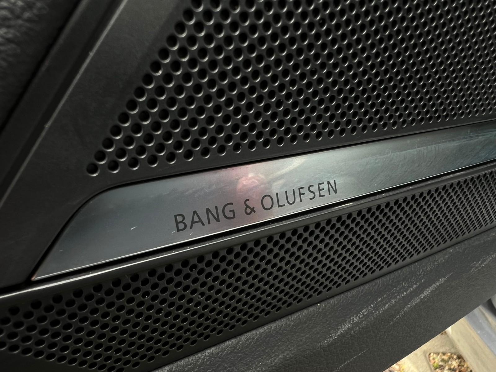 3D Bang & Olufsen | Pakiet Czerń | Virtual | HD Matrix LED | Valcona 16