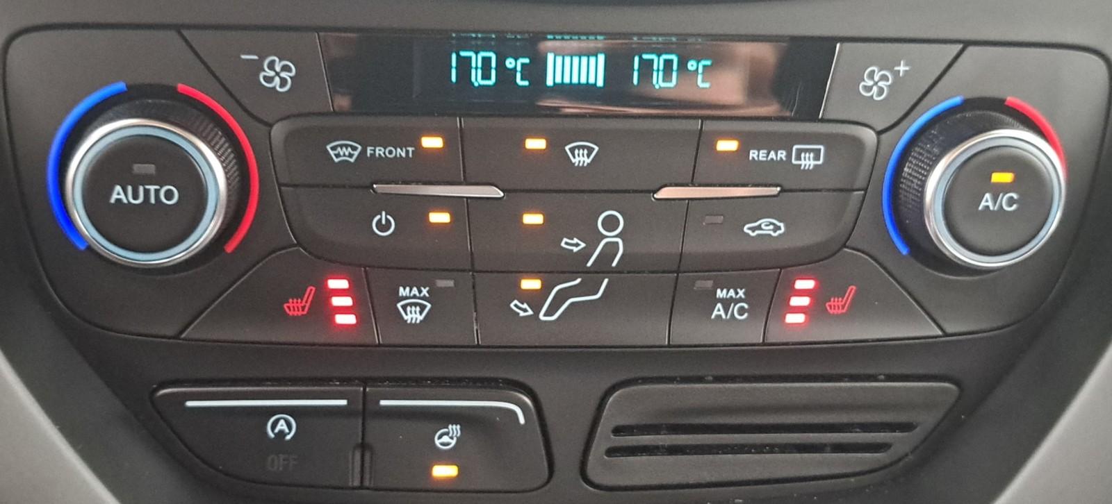1.5 EcoBoost 150KM Titanium LED Alu17" Podgrzew.Fot+Kierownica PDC ASO 21