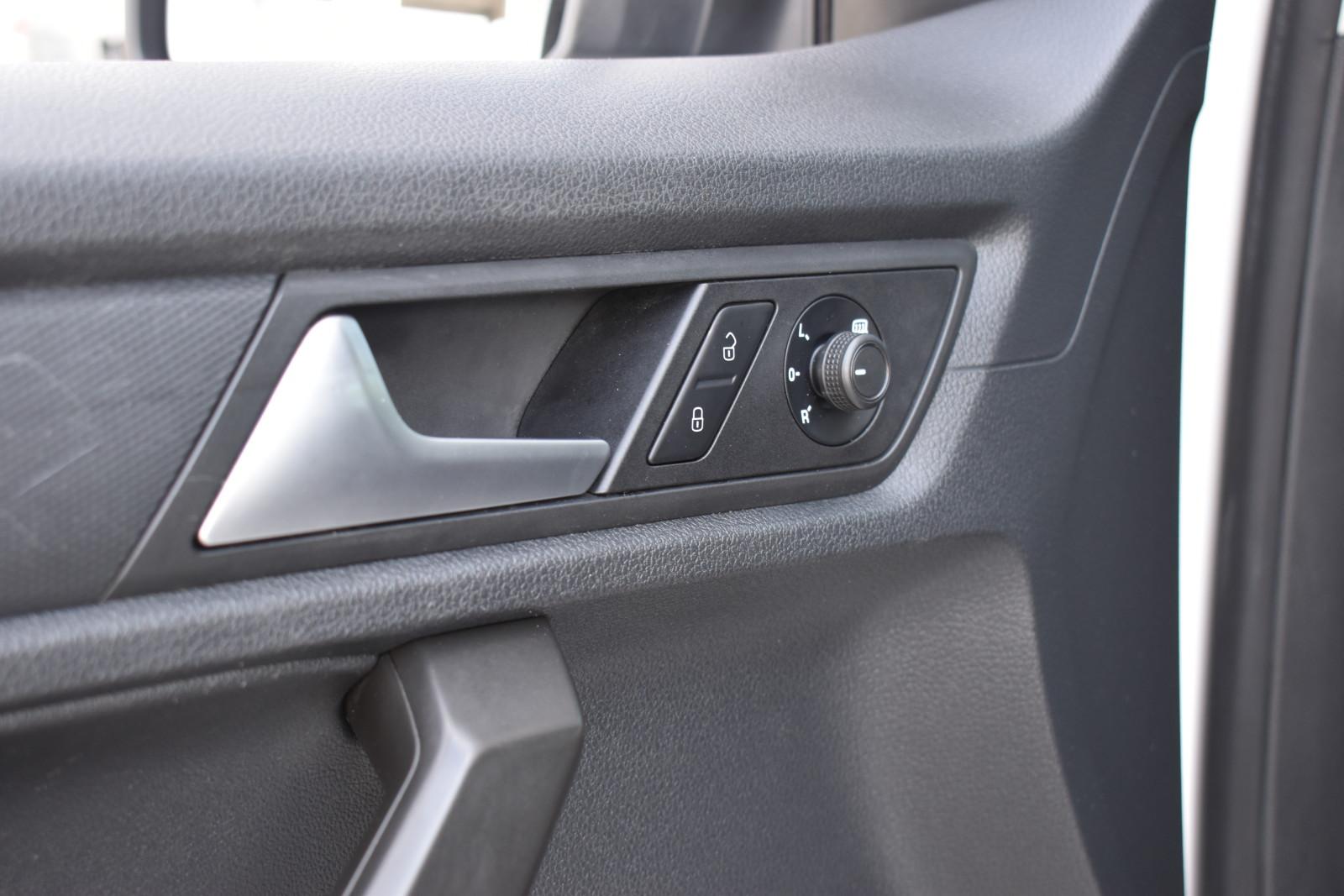 SalonPL 102KM TDI N1 5-os. Klima Bluetooth Podgrzewane Fotele VAT23% 28