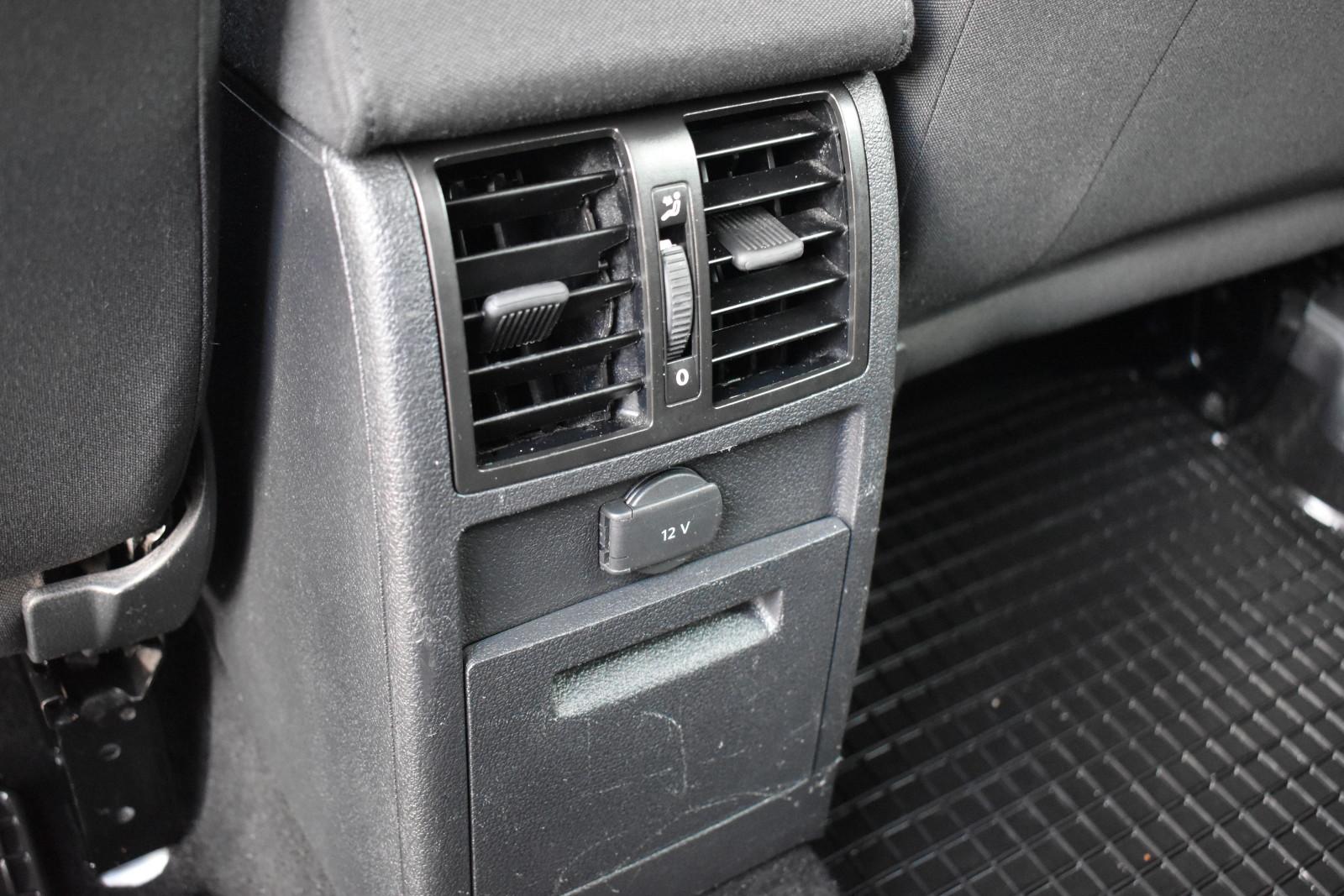 SalonPL 102KM TDI N1 5-os. Klima Bluetooth Podgrzewane Fotele VAT23% 27