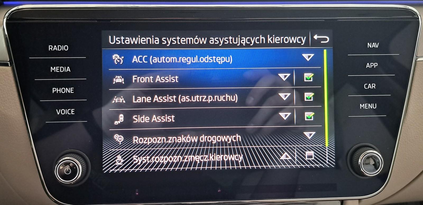 2.0TDI 200KM Style DSG Gwarancja Virtual SalonPL Kamera Kessy ASO FV23% 29