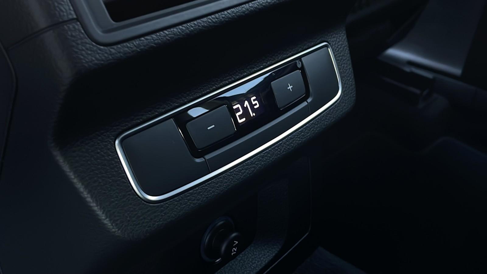 Martix LED Apple CarPlay Android Auto Salon PL 2 lata Gwarancji F-VAT 11