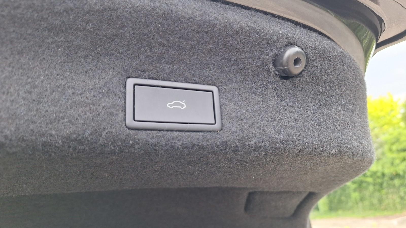 SalonPL serwis ASO 1.5TSI 150KM bezwypadkow pakiety kamera łopatki VAT 34