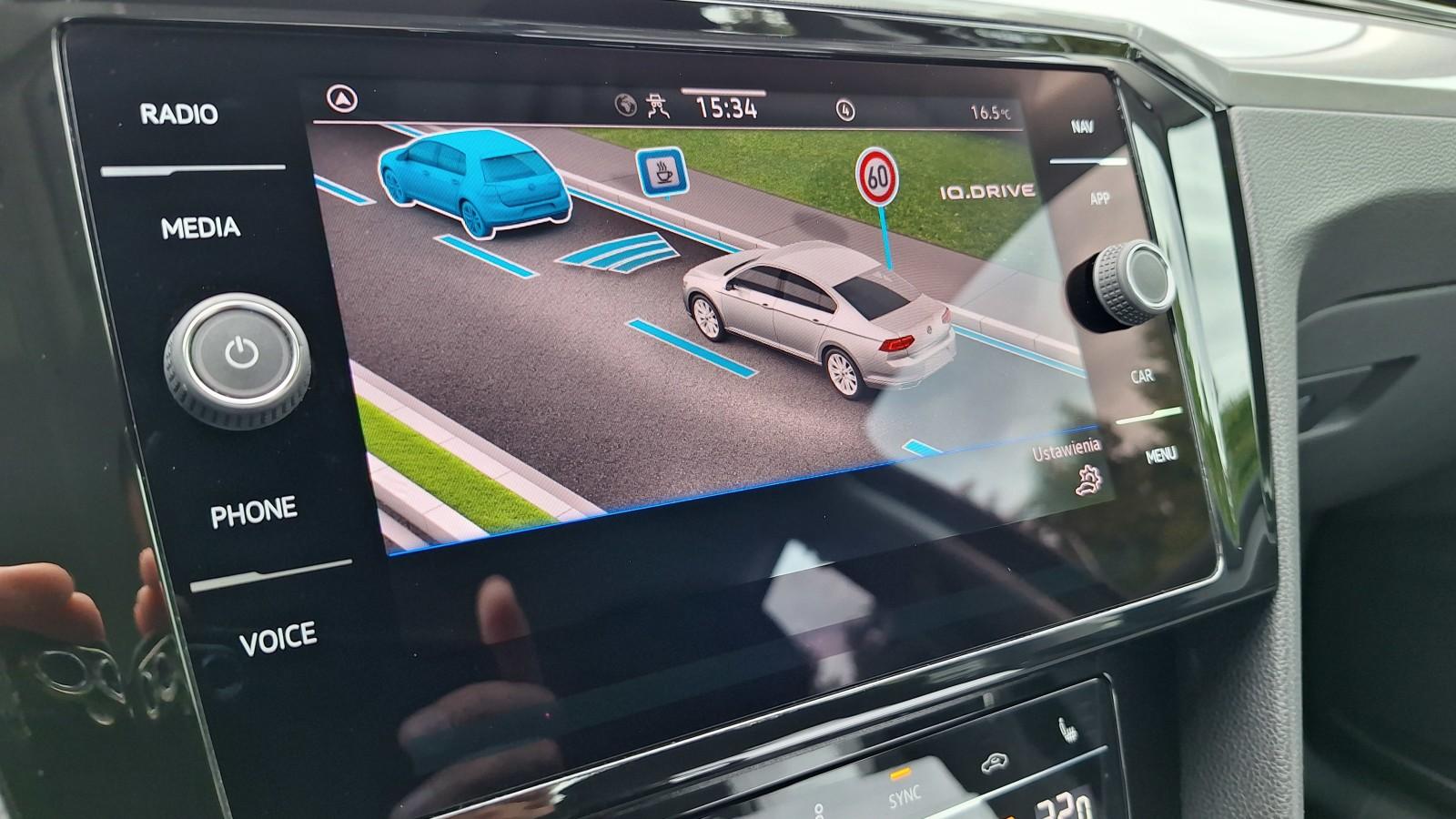 SalonPL serwis ASO 1.5TSI 150KM bezwypadkow pakiety kamera łopatki VAT 22